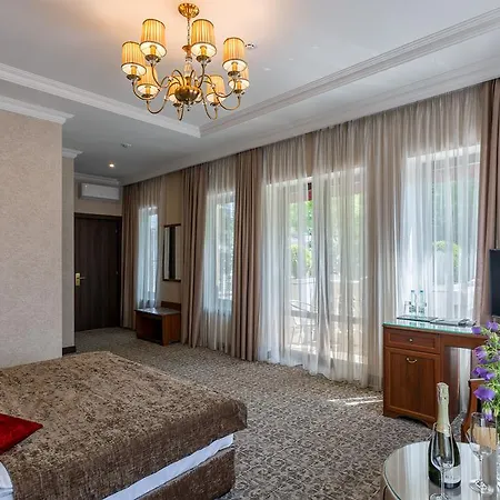 De Volan Boutique Hotel 4*
